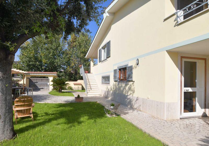 Hotel Clock'S House Fiumicino Exterior foto